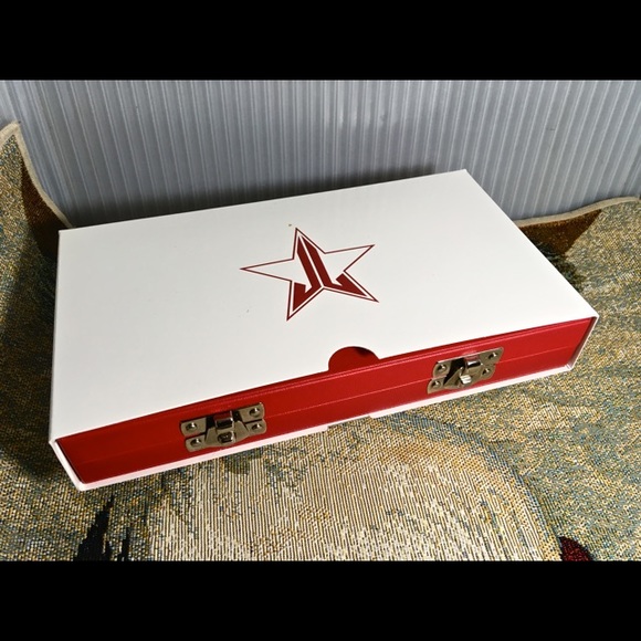 Jeffree Star Blood Sugar Palette & free lipstick - Picture 8 of 8